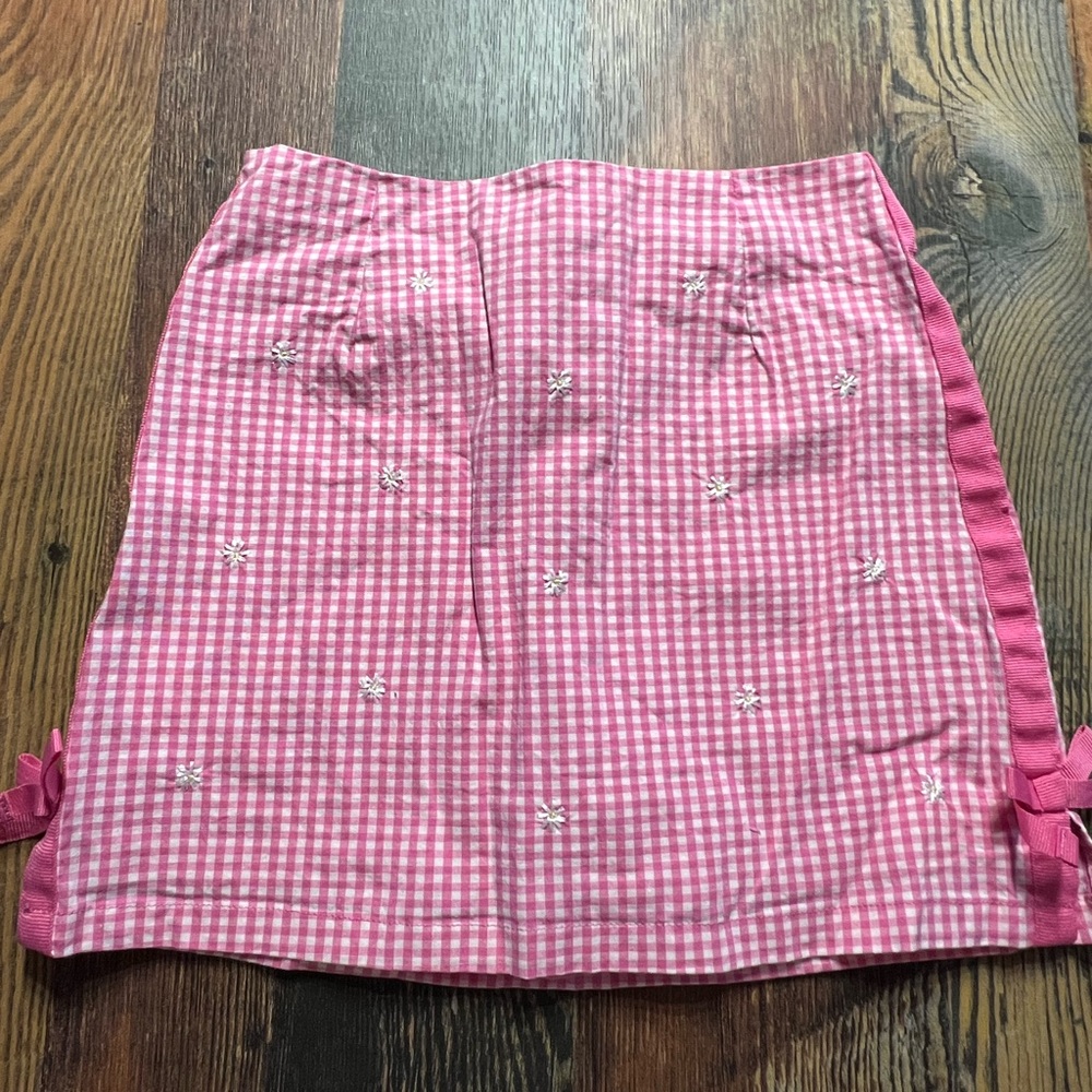 Girls Size 6…skirt, with built in shorts